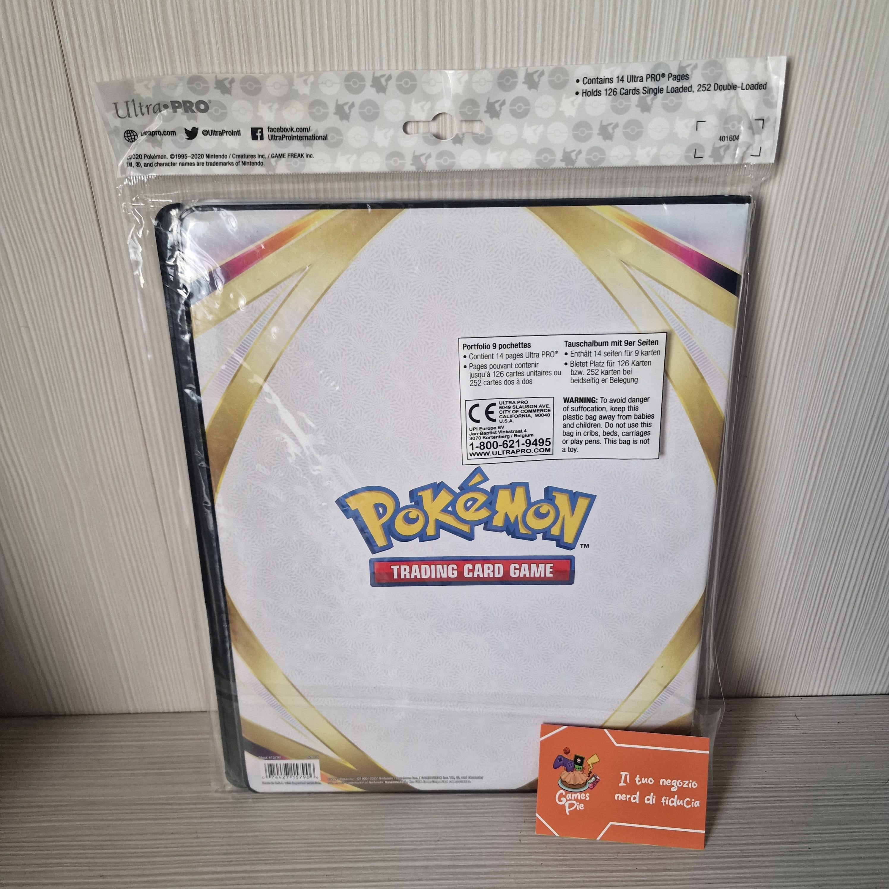 Ultra Pro - Portfolio - Capacità: 252 carte - Pokémon NUOVO