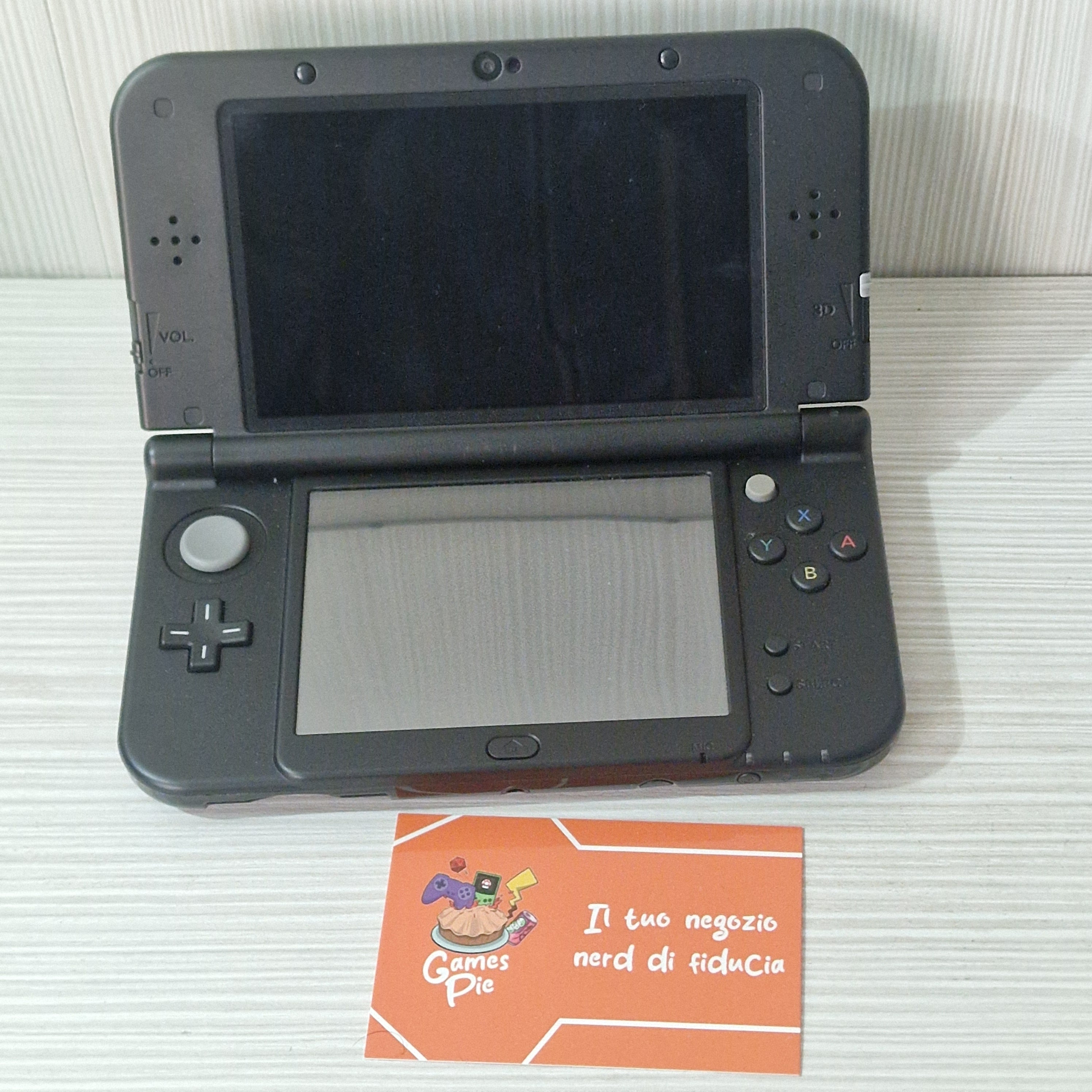 New Nintendo 3DS XL Versione Limitata Pokémon Sole & Luna COME NUOVO