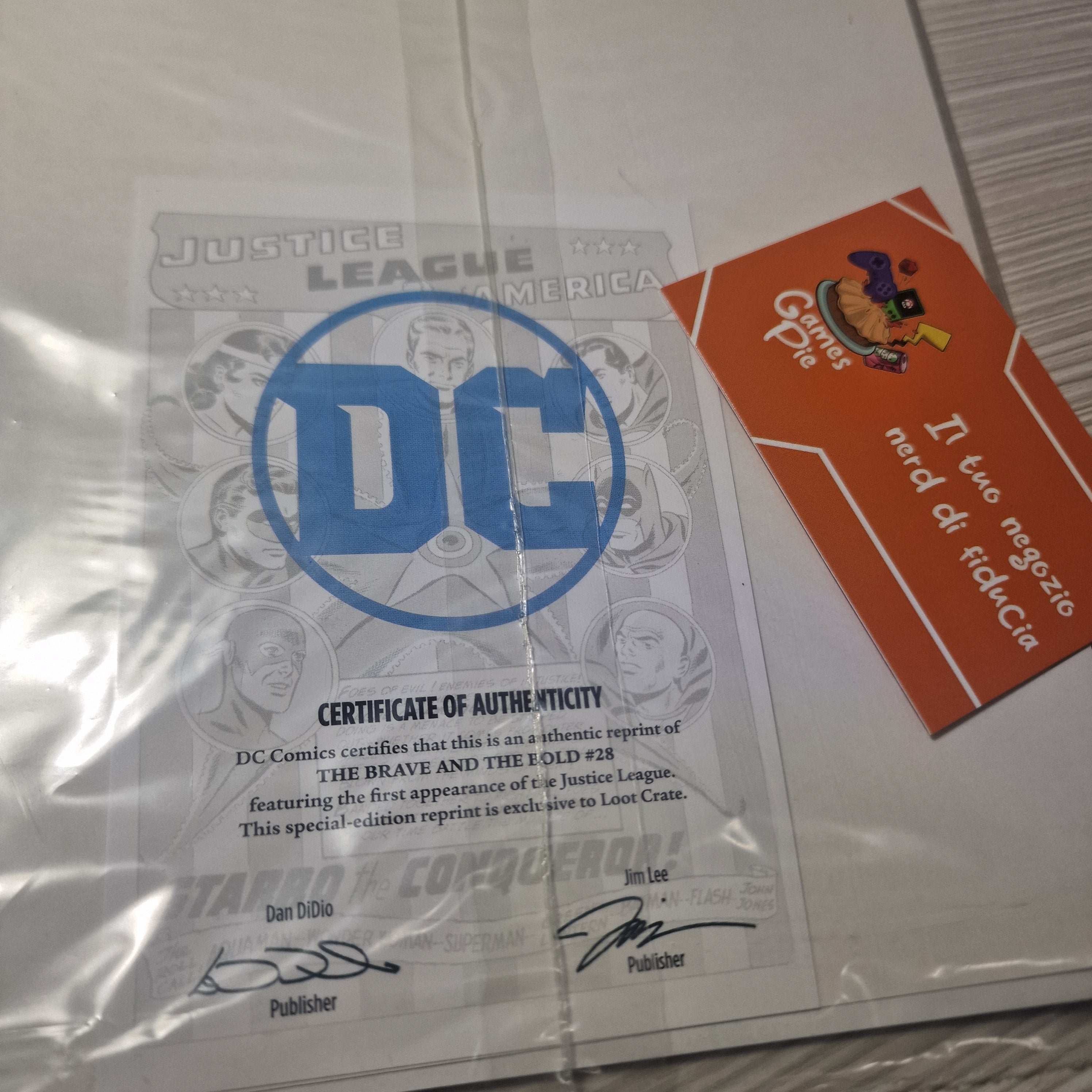 Fumetto The Brave and the Bold 28 Justice League Ristampa Loot Crate DC Comics