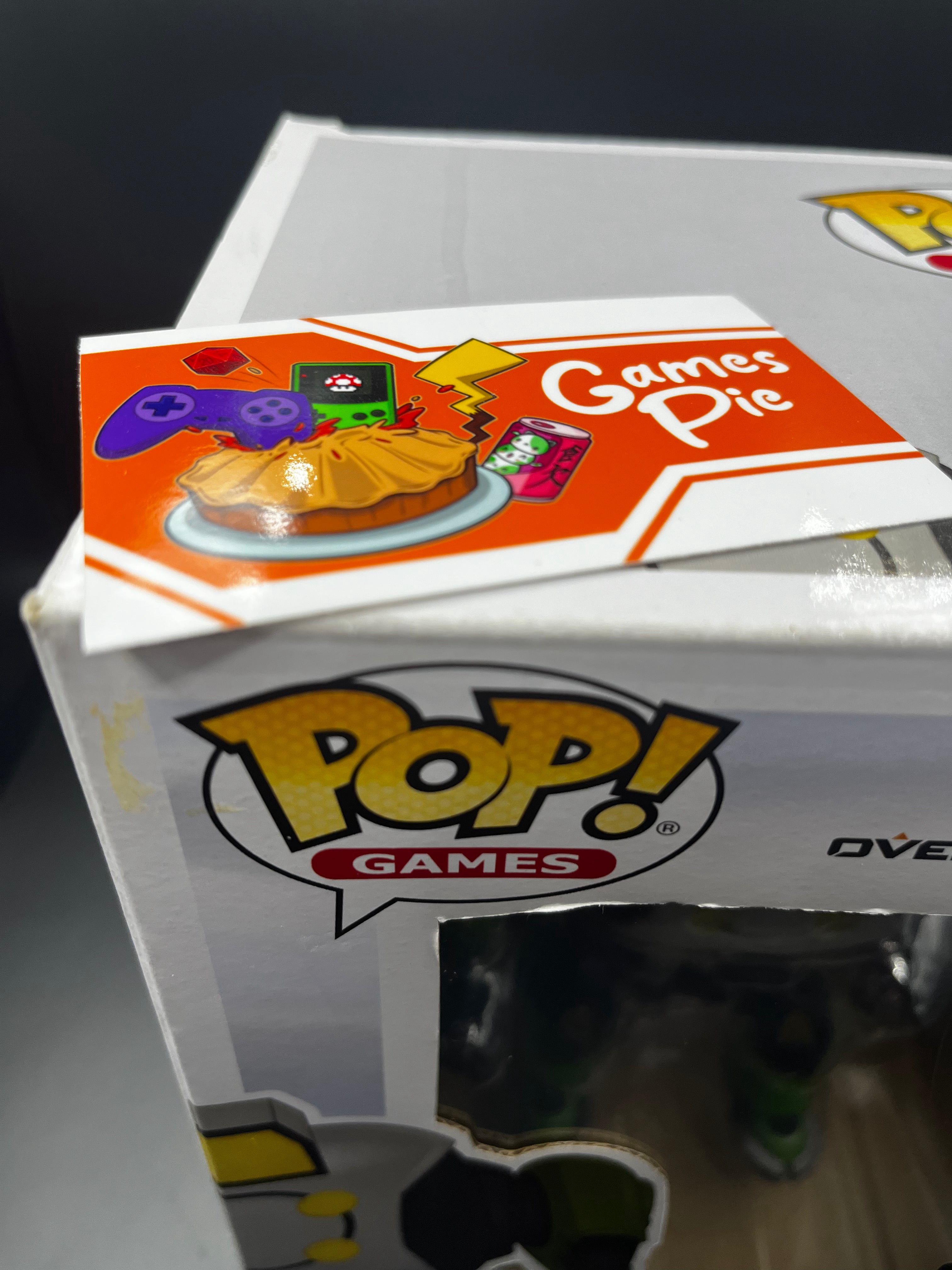 Funko POP! Games 360 Overwatch Orisa Exclusive Gamestop
