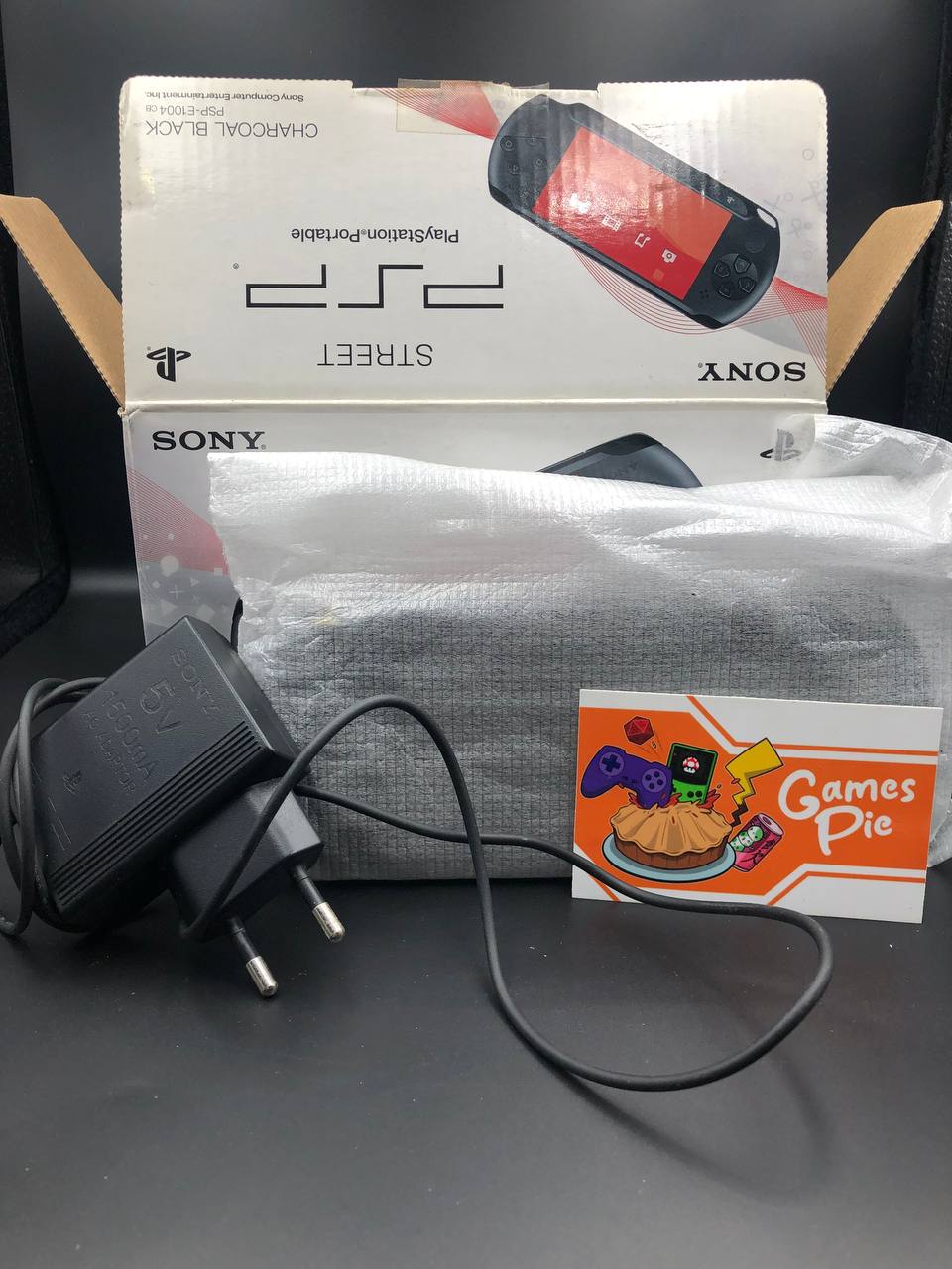 Sony PSP Street E1004, Boxata Charcoal Black con Memory Stick 1GB