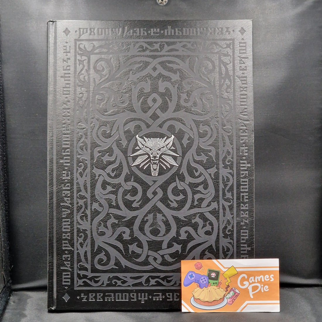 The Witcher 2 II Assassins of Kings Enhanced Dark Edition Collectors Art Book