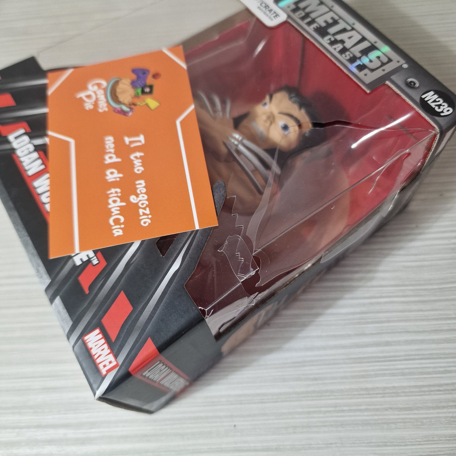 Loot Crate Metals Wolverine Old Man Logan M229 + M240 Die Cast X-Men Sigillati