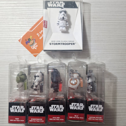 Star Wars Lotto 7 USB Drive Figure Yoda 8GB + 16GB Sigillati Disney Store