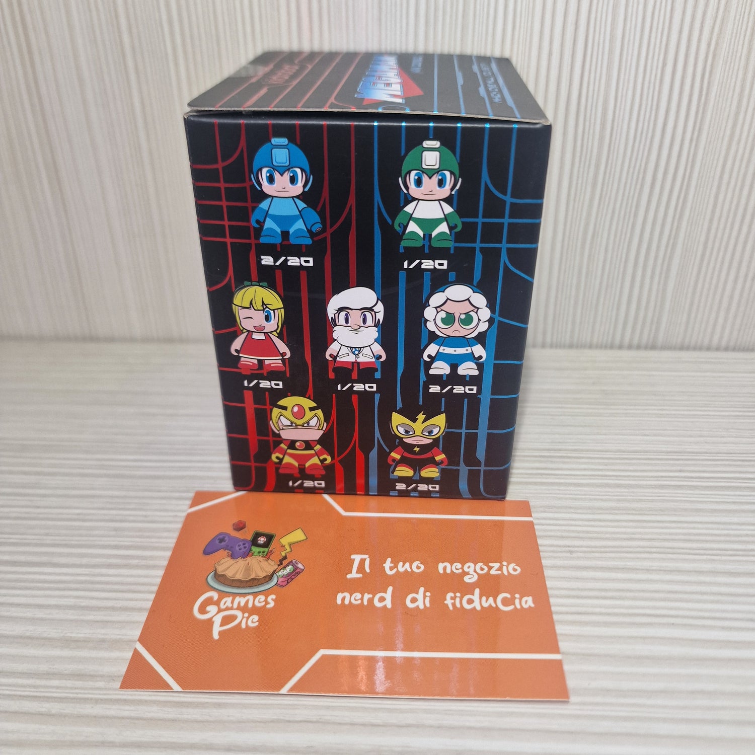 Figure Kidrobot Mega Man Mini Series Metallic Red 3" Vinile Capcom 2016