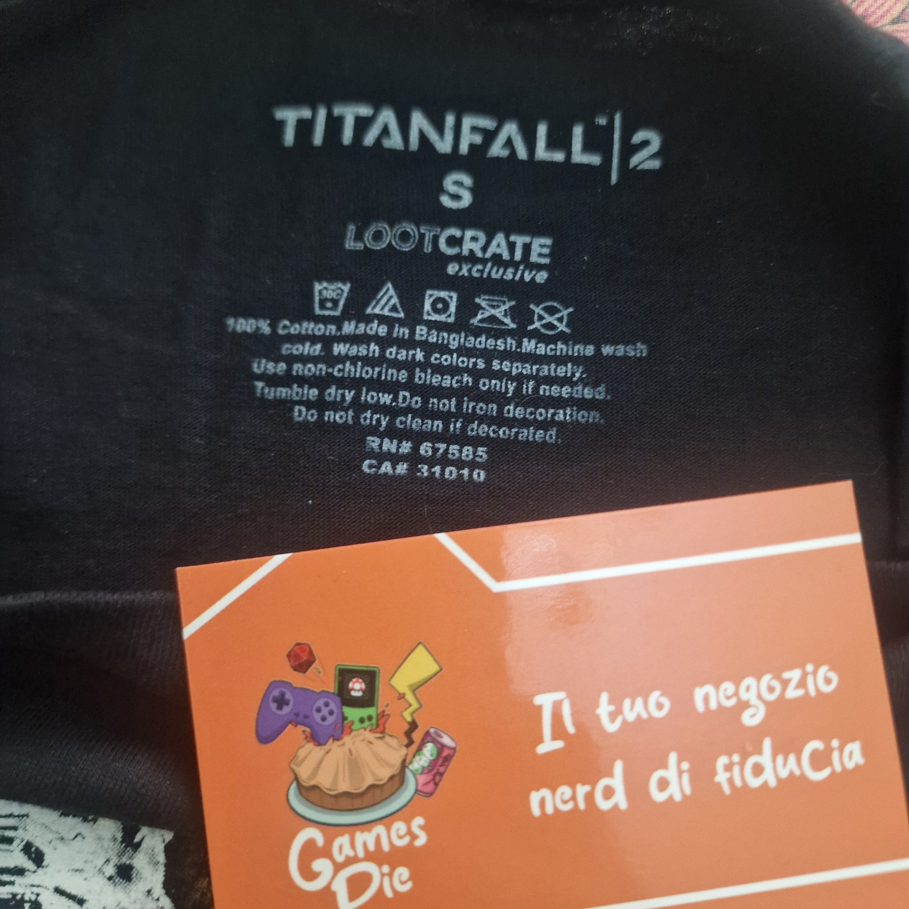 T-Shirt Titanfall 2 Loot Crate Exclusive Maglietta Taglia S Cotone Nera