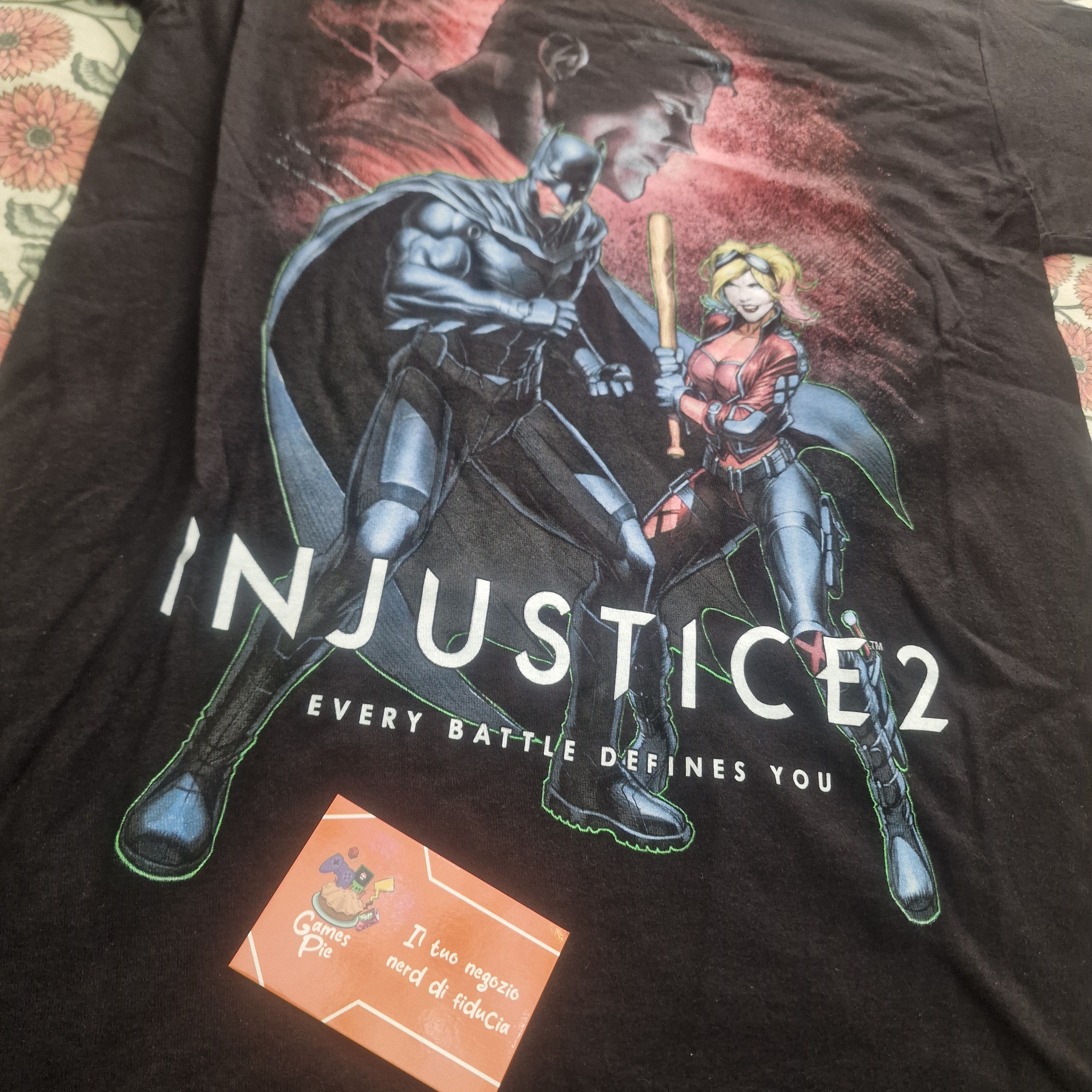 T-Shirt Injustice 2 DC Comics Batman Harley Quinn Loot Crate Maglietta S Nera
