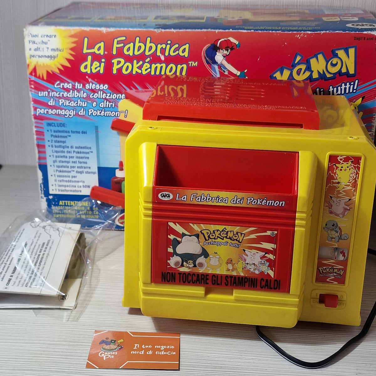 La Fabbrica dei Pokémon Gioco Vintage GiG Nintendo Anno 2000 Scatola e Stampi