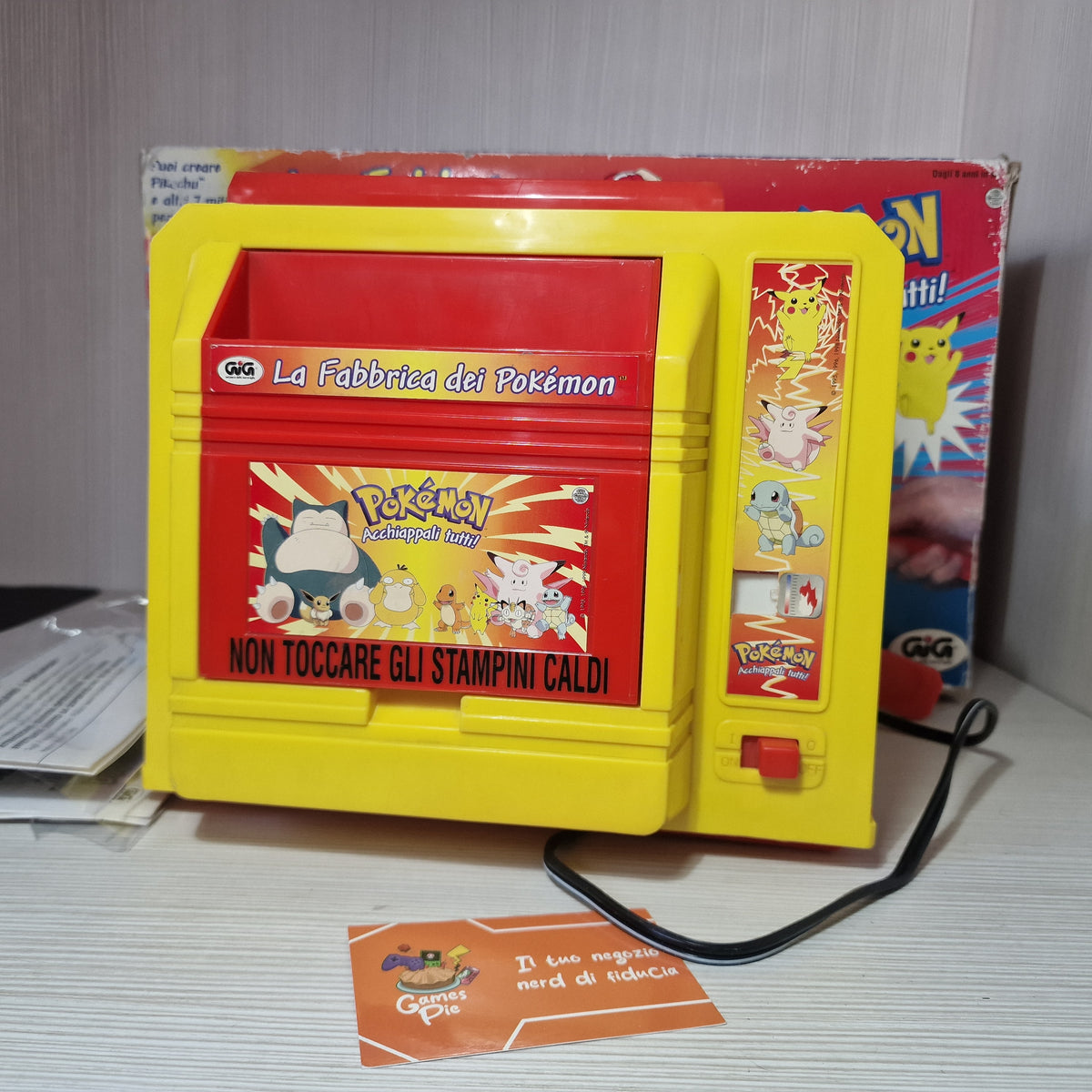 La Fabbrica dei Pokémon Gioco Vintage GiG Nintendo Anno 2000 Scatola e Stampi