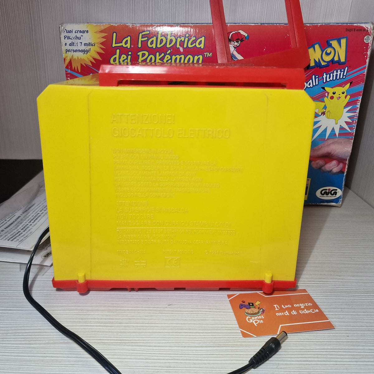 La Fabbrica dei Pokémon Gioco Vintage GiG Nintendo Anno 2000 Scatola e Stampi